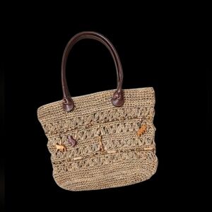 Capelli StrawWorld Inc.. Straw Tote Bag With Wooden Dangled Safari Animals